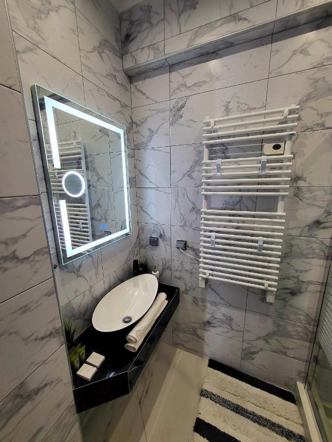 Romantic Deluxe Svite Wise Jacuzzi And Sauna 아테네 외부 사진