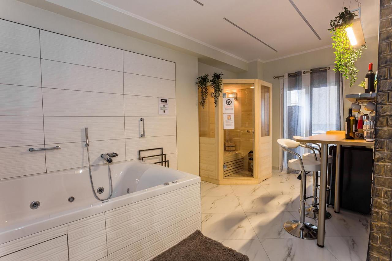 Romantic Deluxe Svite Wise Jacuzzi And Sauna 아테네 외부 사진